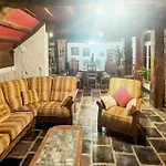 Vakantiehuis 3 Bedroom Beautiful In Renty