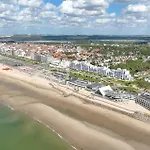 3 Bedroom Beautiful In Vakantiehuis Renty