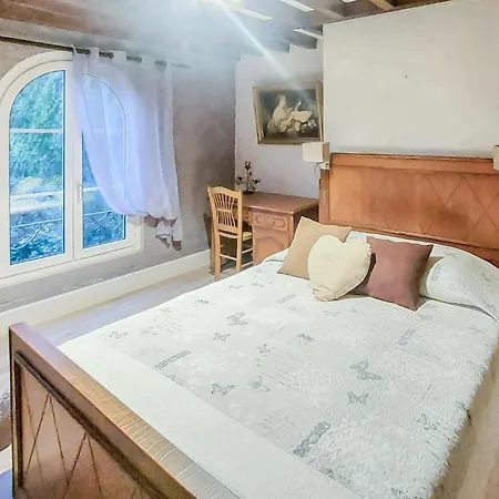 3 Bedroom Beautiful In בית נופש Renty