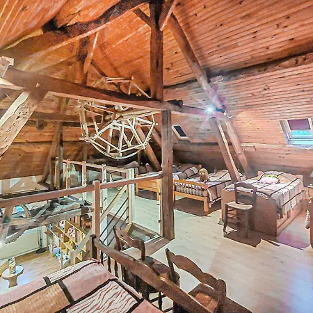 3 Bedroom Beautiful In בית נופש *