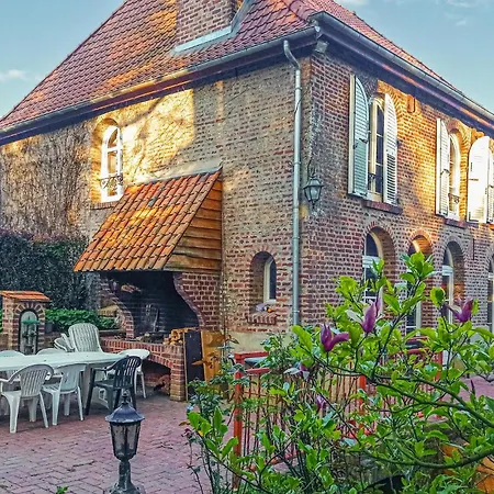 3 Bedroom Beautiful In בית נופש Renty