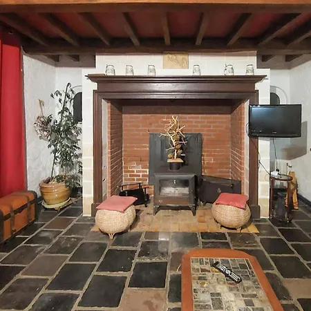 בית נופש 3 Bedroom Beautiful In Renty