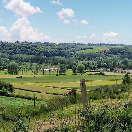 3 Bedroom Beautiful In בית נופש Renty